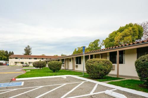 Ez 8 Motel San Jose II Zewnętrze zdjęcie